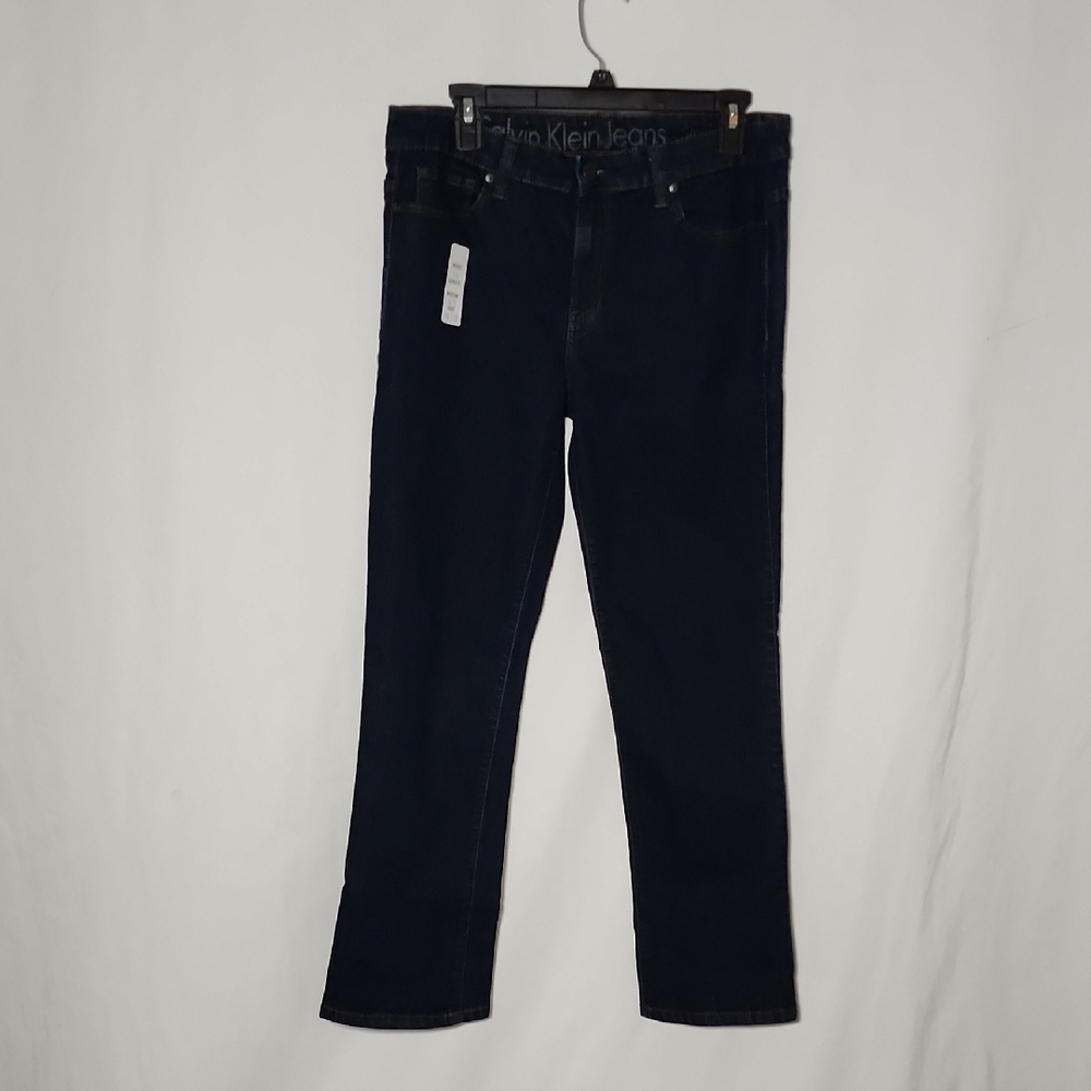 Calvin Klein Women's Straight Leg Jeans - Dark Blue